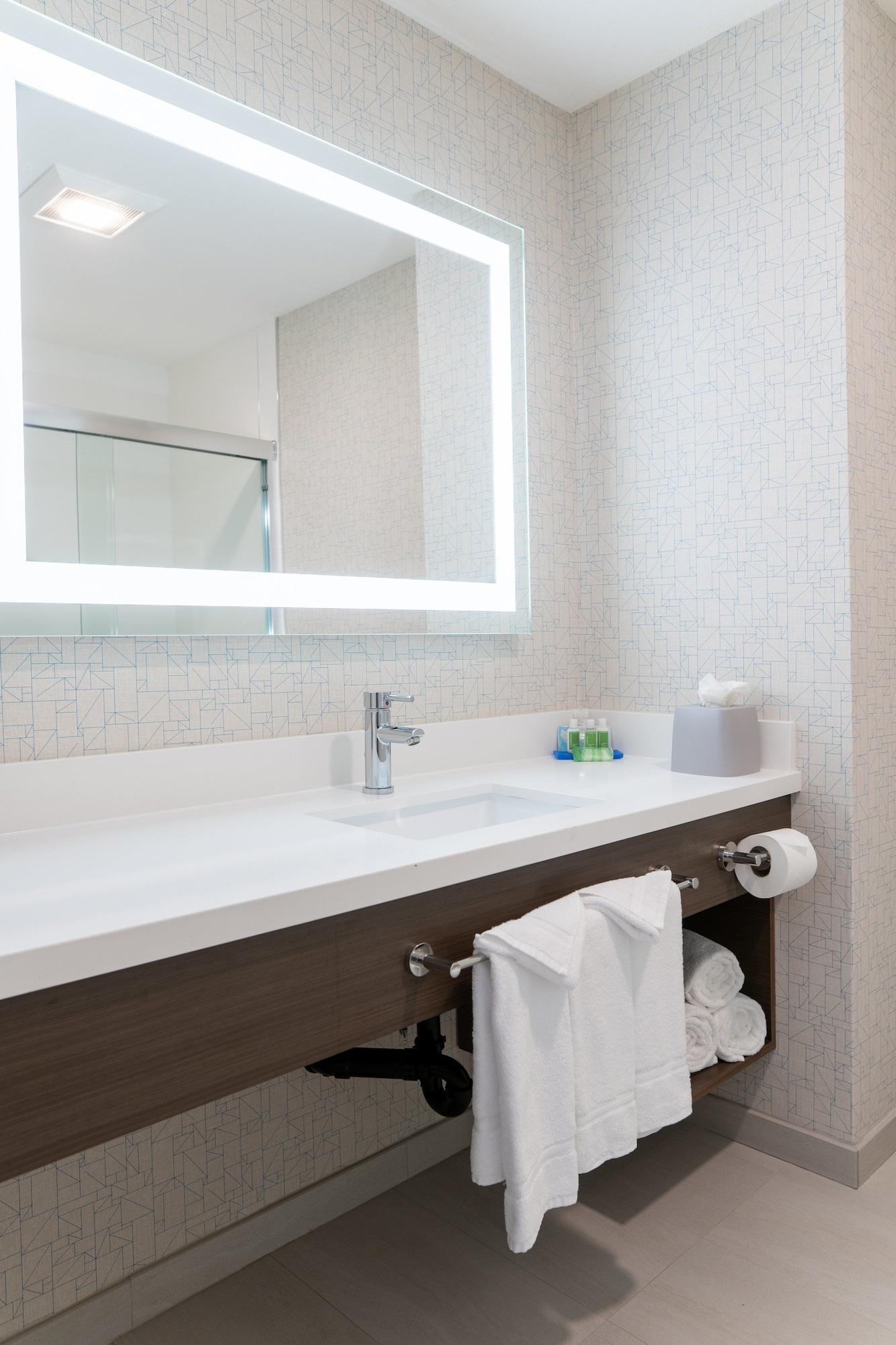 Holiday Inn Express & Suites - Lake Forest, An Ihg Hotel Zewnętrze zdjęcie