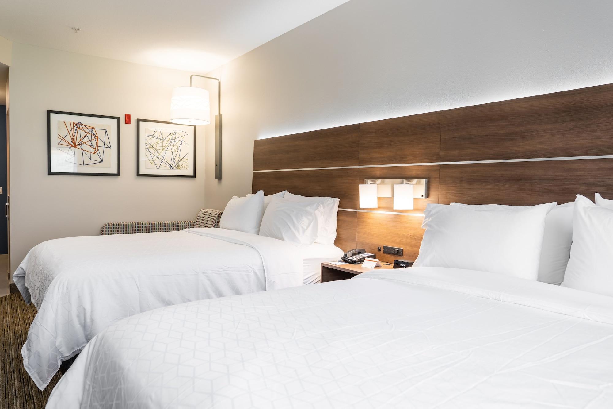 Holiday Inn Express & Suites - Lake Forest, An Ihg Hotel Zewnętrze zdjęcie